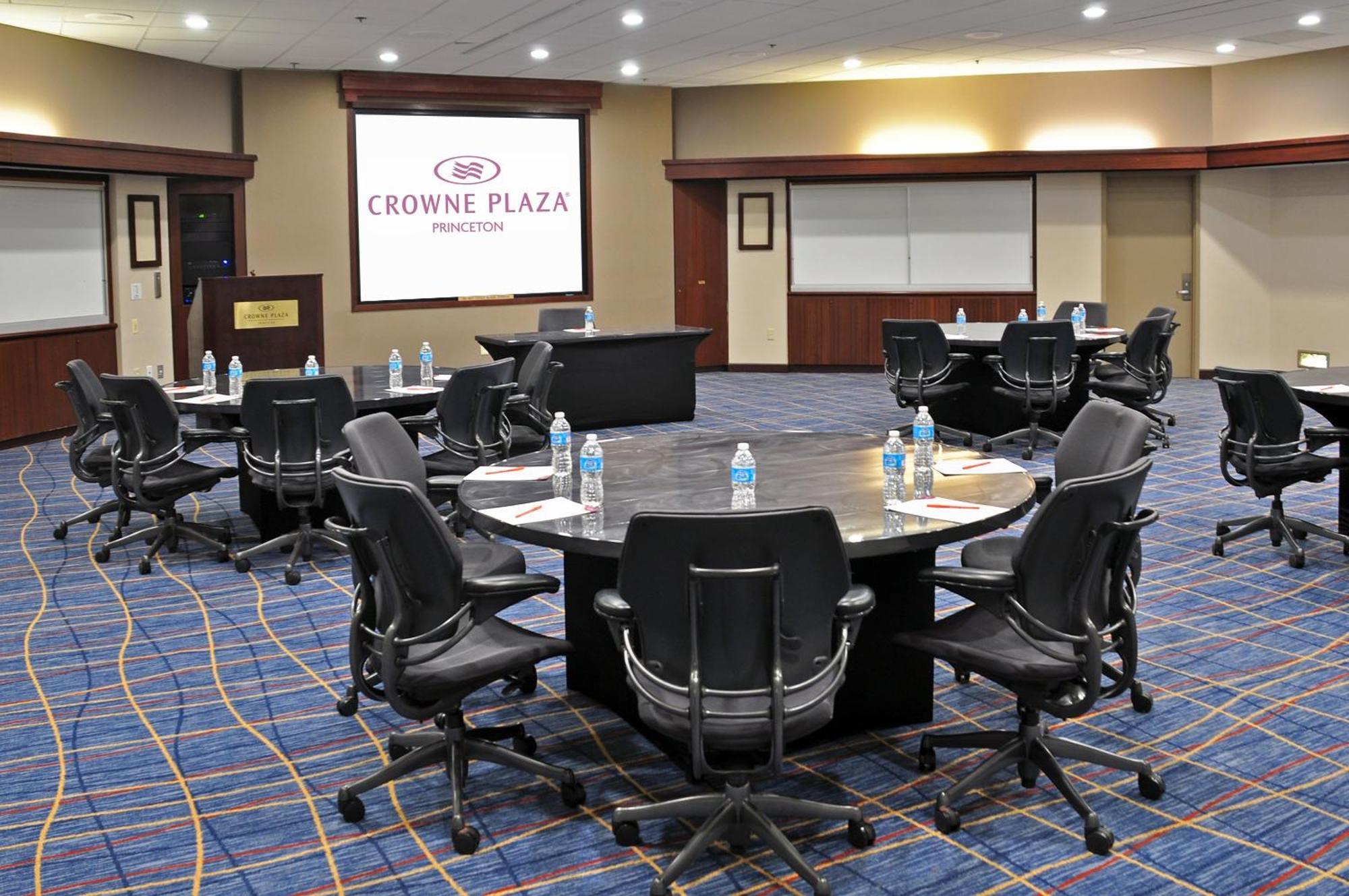 Crowne Plaza Princeton - Conference Center By Ihg Kültér fotó